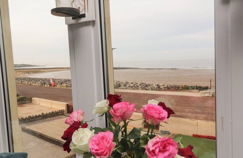 Morecambe Cottage | Love Nest