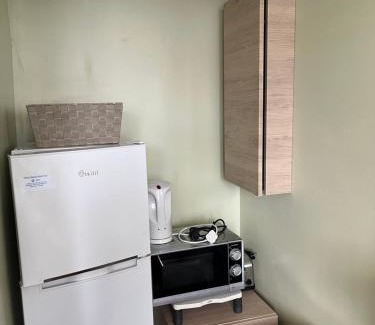 Cray Valley East House | Love & Peace