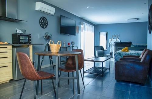 Saint-Bauzille-de-la-Sylve Apartment | Love Room - La Parenthèse