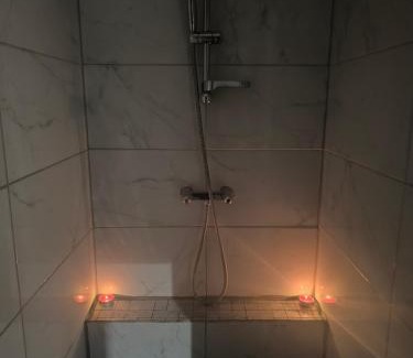 Athies Apartment | love room arras