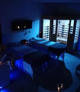 Saint-Julien-sur-Garonne Apartment | Love Room De Luxe Lovalcove