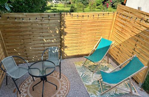 Warluis Apartment | Love room, Le 827