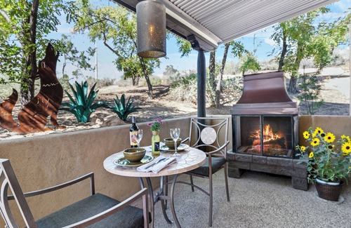 Corrales Apartment | Love Shack Cozy Corrales Country Getaway