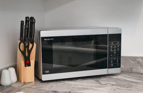 Marston Green Apartment | Lovely 1 Bedroom Apt in Marston with Free Parking