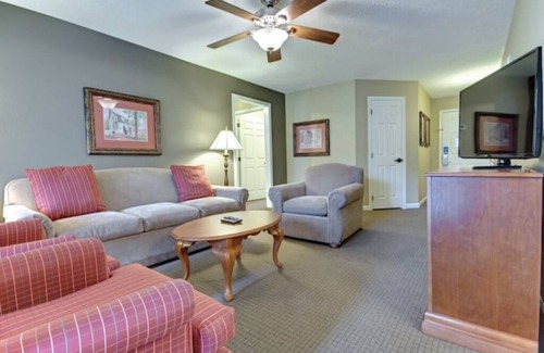 Williamsburg Apartment | Lovely 1 bedroom near downtown Williamsburg, VA