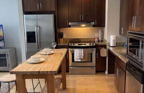 City Center Apartment | Lovely 1Bed Near VA Capitol and VCU Medical Center