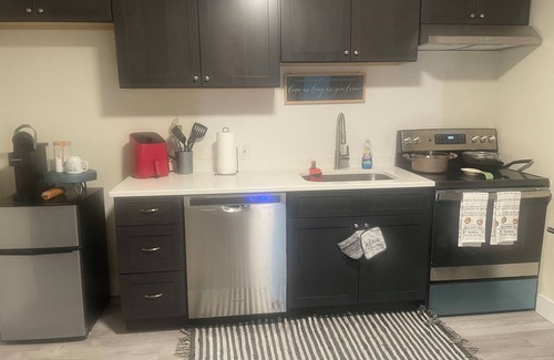 Mechanicstown Apartment | Lovely 1bedroom apartment located in a quiet neighborhood