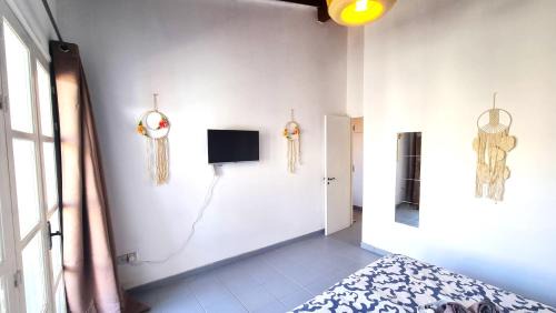 Larnaca City Centre Apartment | Lovely 1BR in Old Town - City Center & 4min to Beach