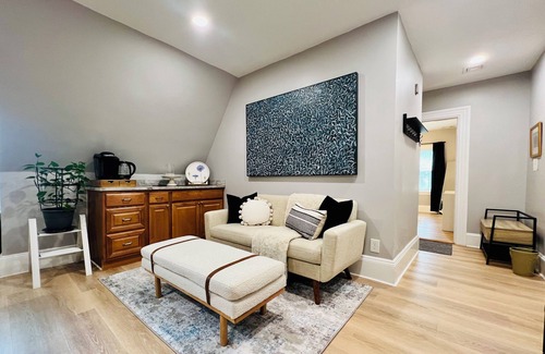 Mid-Cambridge Apartment | Lovely 2-bedroom apartment in Cambridge near Harvard and MIT