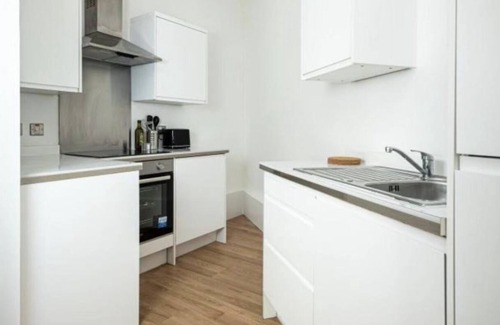 Bristol Floating Harbour Apartment | Lovely 2 bedroom apartment in Central Bristol