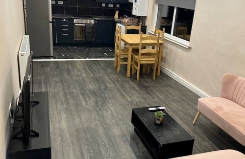 Hull Apartment | Lovely 2- Bedroom Apartment in Kingston upon Hull