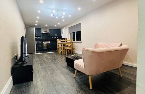 Hull Apartment | Lovely 2- Bedroom Apartment in Kingston upon Hull
