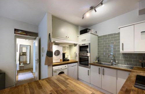 Addison Apartment | Lovely 2 bedroom Garden Flat apartment in West Kensington