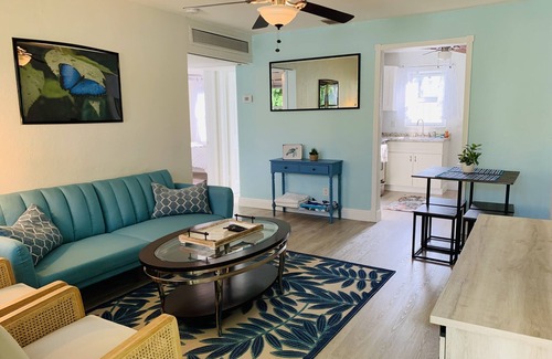 Dania Beach Apartment | Lovely 2 - Bedroom Rental Unit Near the Beach