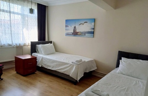 Moda Apartment | Lovely 2 bedrooms loft with terrace in the very center of Kadıköy