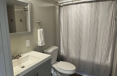 Fairfield House | Lovely 3-bedroom house in Fairfield with WiFi, AC