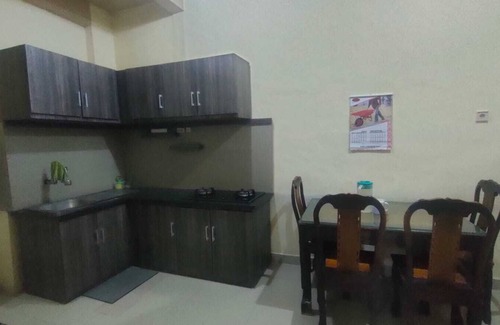 Mataram House | Lovely 3-bedroom house with AC in Mataram