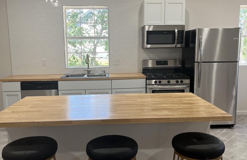 Tahlequah Villa | Lovely 3 bedroom rental unit close to the River and Lake!