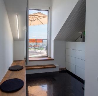 Velika Gorica Apartment | Lovely 3-bedroom Skyline Apartment
