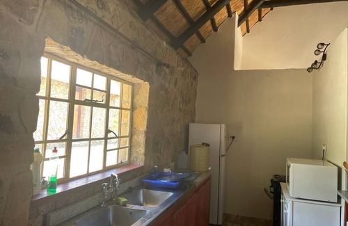 Nyanga Apartment | Lovely 4 bed house in Juliasdale - 2273