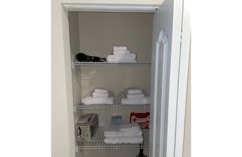 Westside House | Lovely 4 Bed Room Home Away From Home 🤩⭐️