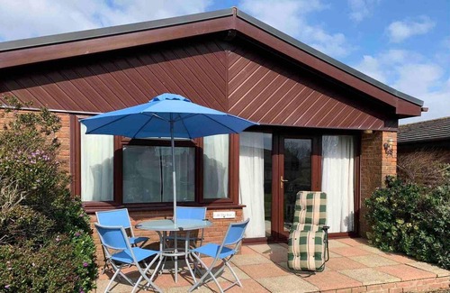 St Margaret's at Cliffe Ski Chalet | Lovely 5 Person Chalet in St Margaret's at Cliffe