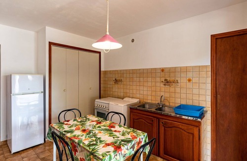 Santa-Maria-Poggio Apartment | Lovely apartment for 4 people with WIFI, TV, terrace and pets allowed