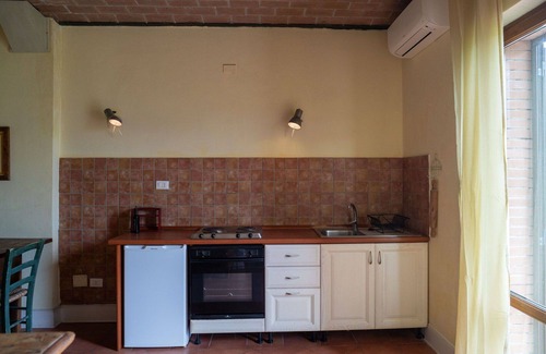 Villa Santa Maria Apartment | Lovely apartment for 4 guests with pool, A/C, WIFI, TV, balcony and pets allowed