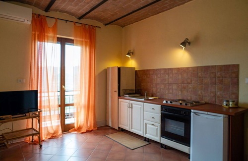 Villa Santa Maria Apartment | Lovely apartment for 4 guests with WIFI, pool, A/C, TV, balcony and pets allowed