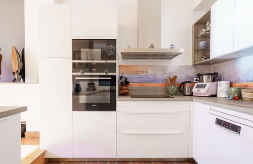 Saint-Jean-de-Luz City Center Apartment | Lovely apartment for 6 guests with WIFI and TV