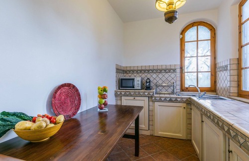 Casale Marittimo Apartment | Lovely apartment for 7 guests with A/C, pool, WIFI, TV and patio