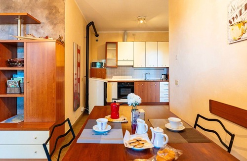 Diano Castello Apartment | Lovely apartment for 5 guests with terrace, pets allowed and parking
