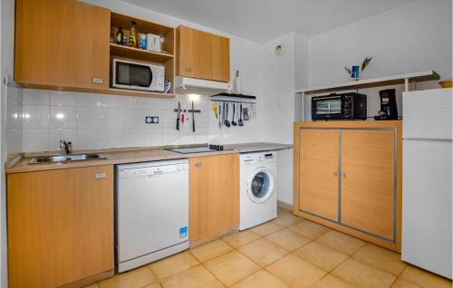 Santa-Maria-Poggio Apartment | Lovely Apartment In Sta Maria Poggio