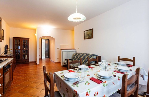 Diano Castello Apartment | Lovely apartment for 6 people with pool, WIFI, TV, terrace and pets allowed