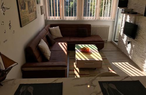 Novi Beograd Apartment | Lovely Apartment 2
