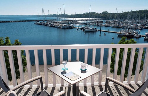 Tarnewitz Apartment | Lovely apartment for 2 people with WIFI, pool, TV and terrace