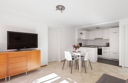 Ronco sopra Ascona Apartment | Lovely apartment for 4 people with WIFI, TV, patio, pets allowed and panoramic view