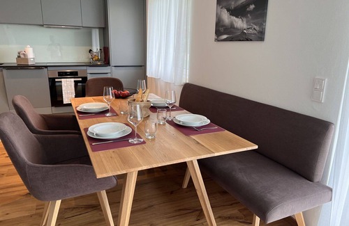 Schonbach Apartment | Lovely apartment for 4 guests with WIFI, TV, terrace and panoramic view