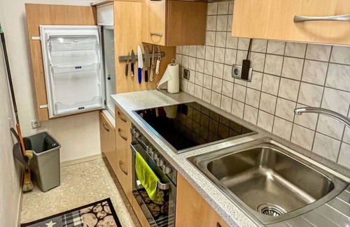 Haus Apartment | Lovely apartment for 10 guests with WIFI, TV, patio and pets allowed