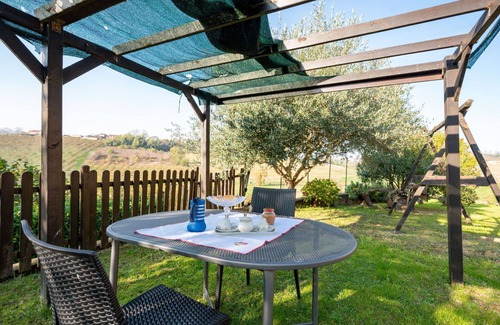 Penango Apartment | Lovely apartment for 2 people with WIFI, TV, patio and panoramic view