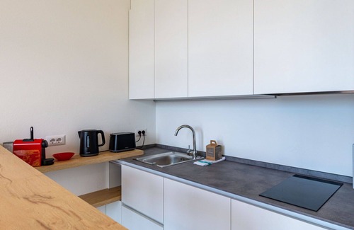 Nesso Apartment | Lovely apartment for 3 guests with A/C, WIFI, pool, TV and terrace