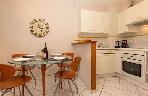 Saint-Igneuc Apartment | Lovely apartment for 4 people with WIFI, TV, patio and pets allowed