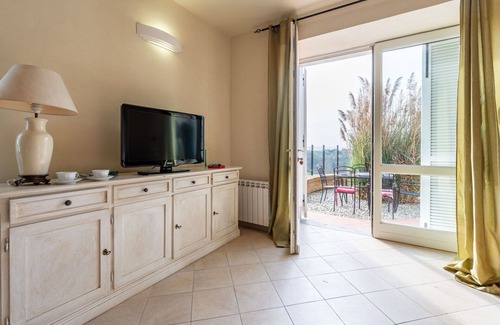 Fubine Apartment | Lovely apartment for 4 guests with WIFI, pool, TV, terrace and pets allowed