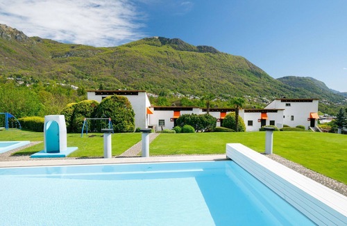 Sonvico Apartment | Lovely apartment for 5 guests with WIFI, pool, TV, patio, pets allowed and panoramic view