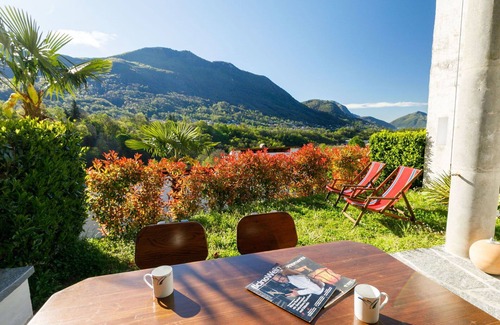 Sonvico Apartment | Lovely apartment for 5 guests with WIFI, pool, TV, patio, pets allowed and panoramic view