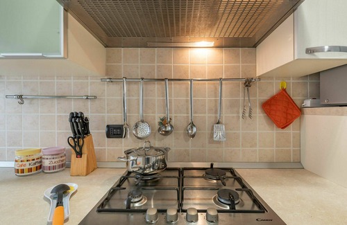 La Pietraia Apartment | Lovely apartment for 5 guests with A/C, TV and balcony