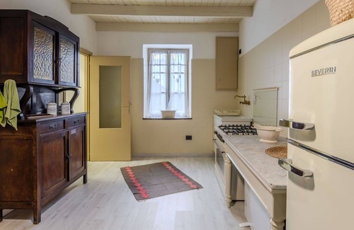 Dorio Apartment | Lovely apartment for 5 people with hot tub, WIFI, patio and pets allowed