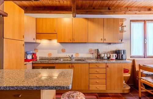 Sfruz Apartment | Lovely apartment for 5 people with WIFI, TV and terrace