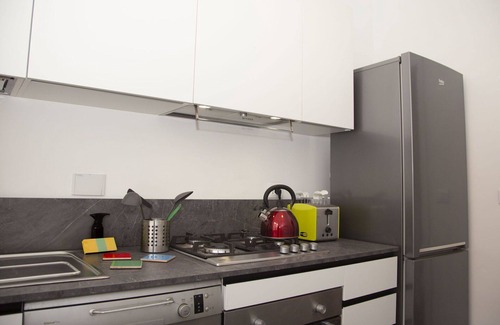 Monte Sacro Apartment | Lovely apartment for 5 people with WIFI, TV, balcony and pets allowed