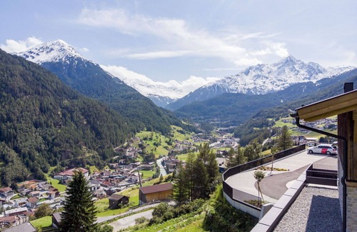 Soelden Apartment | Lovely apartment for 6 people with WIFI, TV, terrace and pets allowed